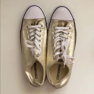 Converse - Metallic Gold Low Top